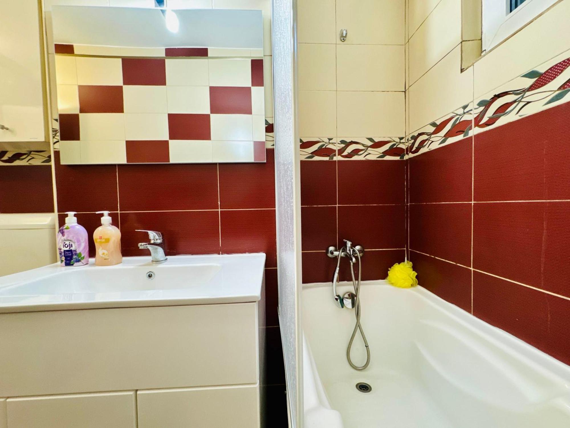 Joy City Stay Spacious Comfortable Timisoara Exterior photo